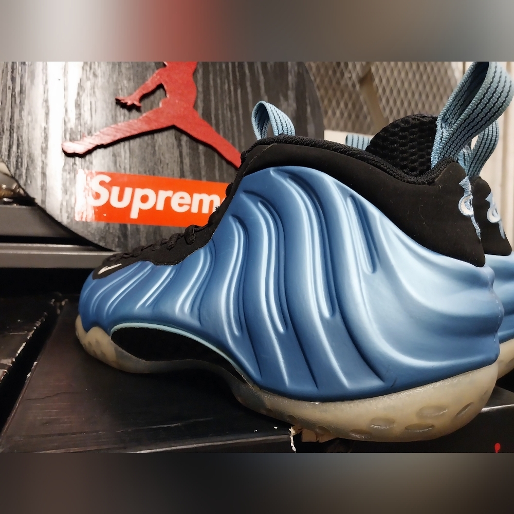 Nike Foamposite One University Blue Size 11